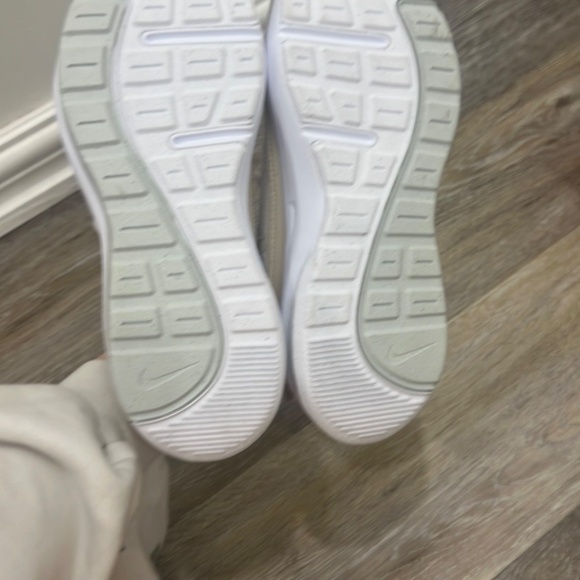 NWT NIKE AIR MAX SNEAKERS NEW  COLLECTION - Picture 2 of 5